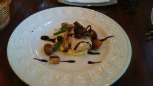 Bistro Nid d'Oiseau main